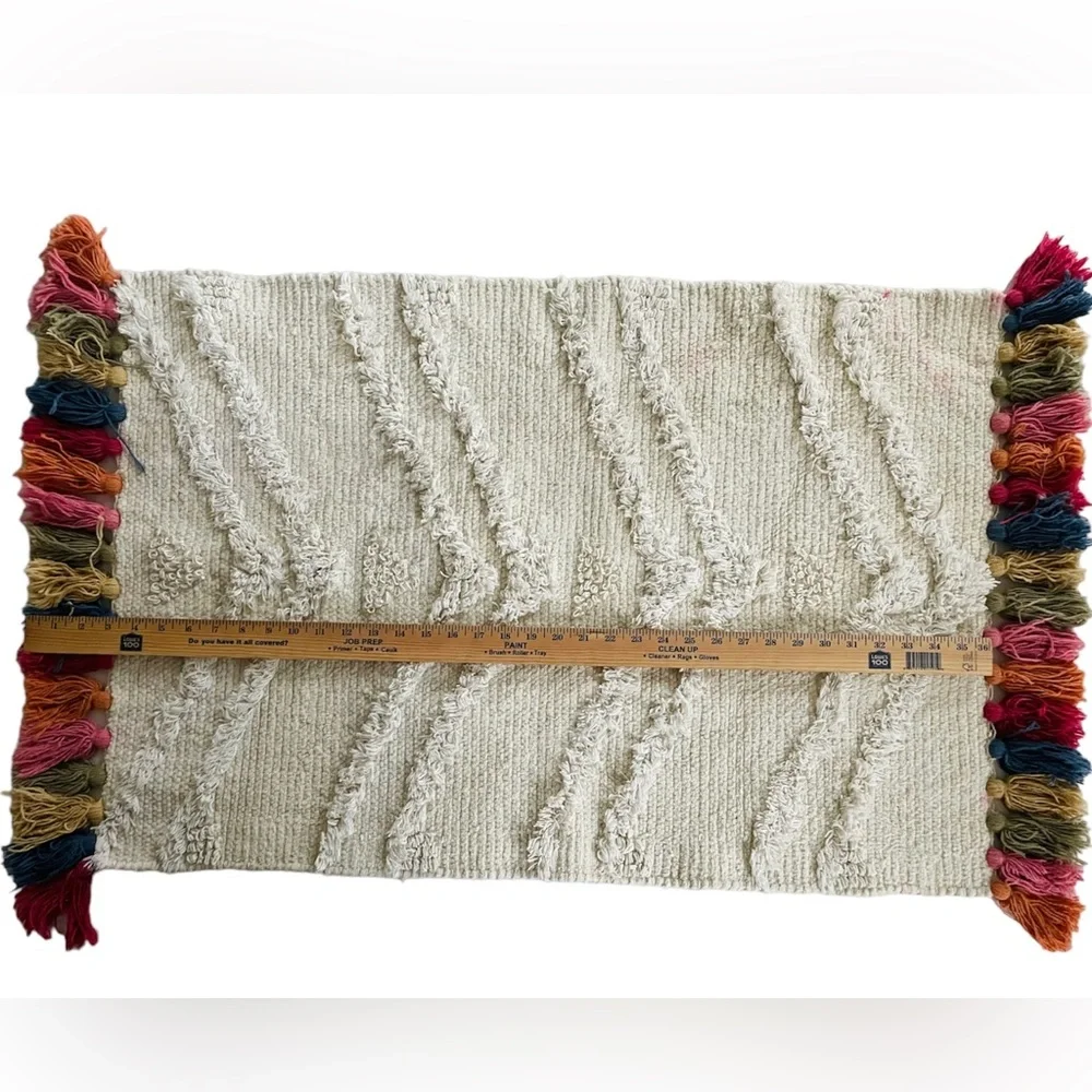 Pier 1 boho multicolor fringe sequin tassel area throw rug Size 23” X 40”